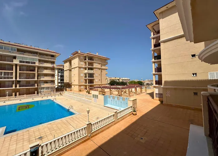 Cipres 4: En Urbanizacion Con Piscina Torrevieja