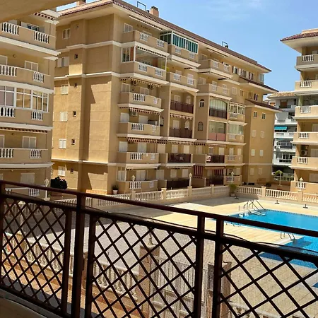 Cipres 4 En Urbanizacion Con Piscina Torrevieja